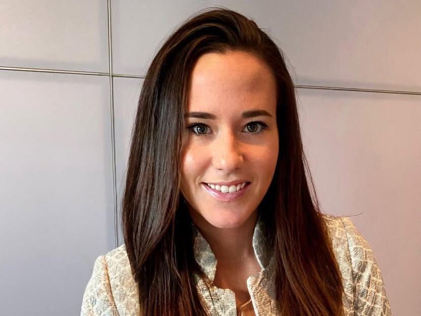 Laurène est passionnée par la santé, le bien-être et la performance, ainsi que l’art d’unir corps et esprit dans une harmonie durable. Forte de plus de dix ans de pratique en yoga et méditation, elle transmet son savoir avec bienveillance, authenticité et discipline.